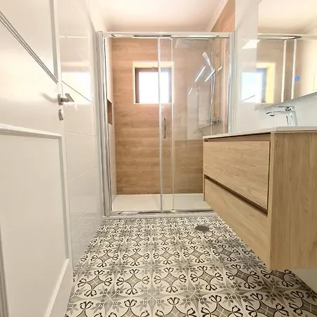 And New Fancy 2 Bedroom Apart.w/ 2 Wc Appartamento *