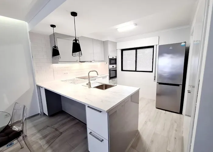And New Fancy 2 Bedroom Apart.w/ 2 Wc Apartament Dystrykt Faro